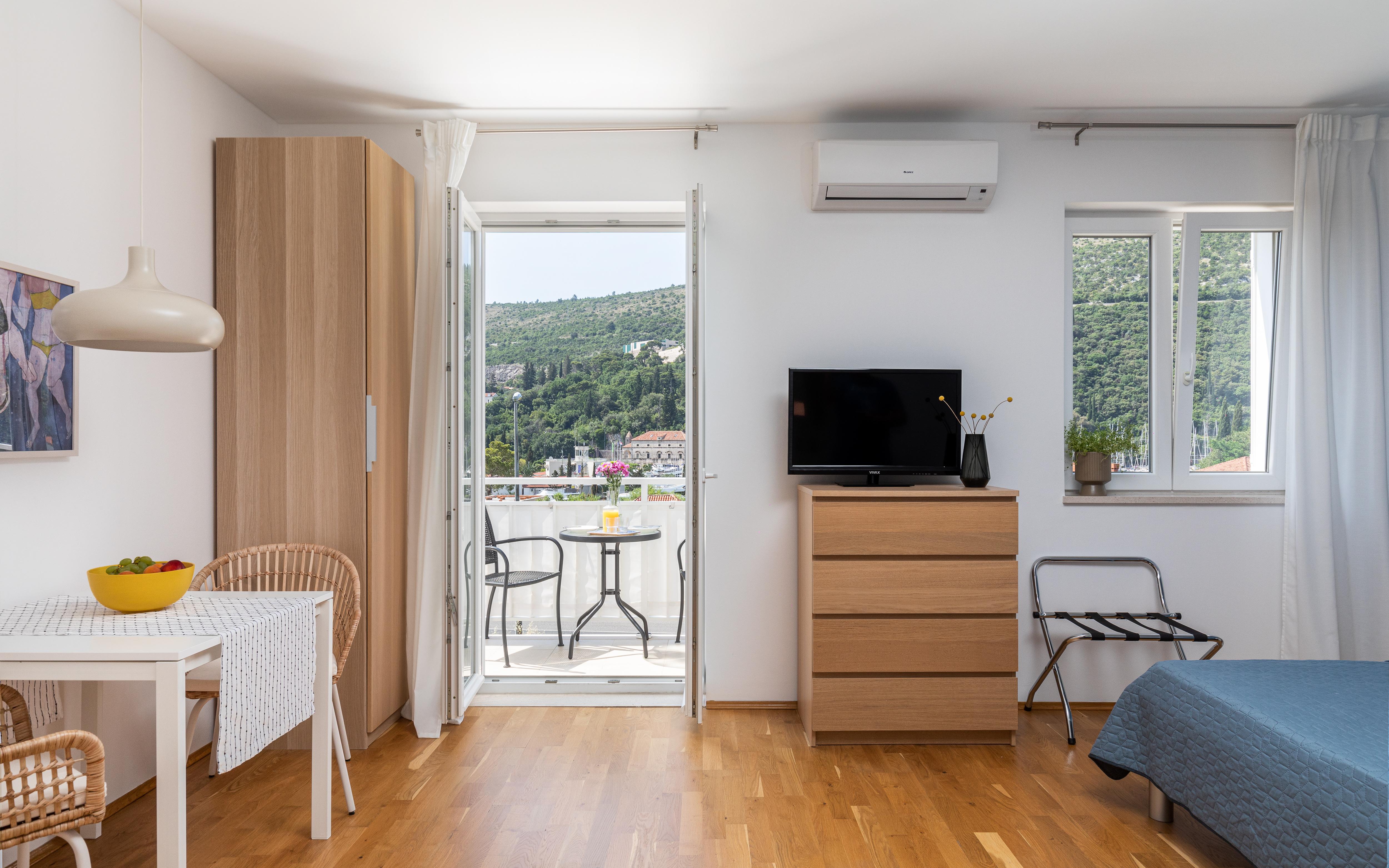 Apartments Silvija Mokošica Екстериор снимка
