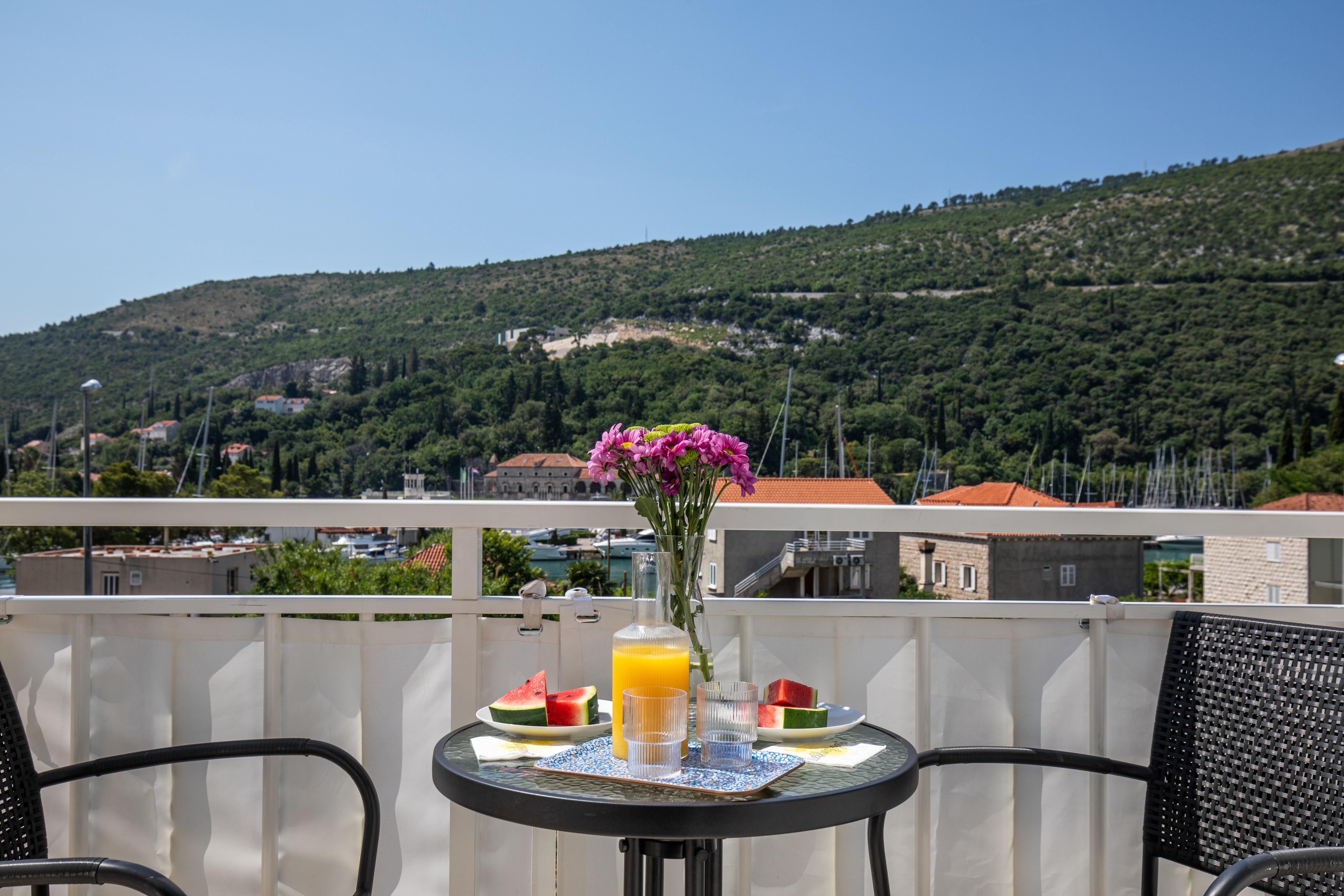 Apartments Silvija Mokošica Екстериор снимка